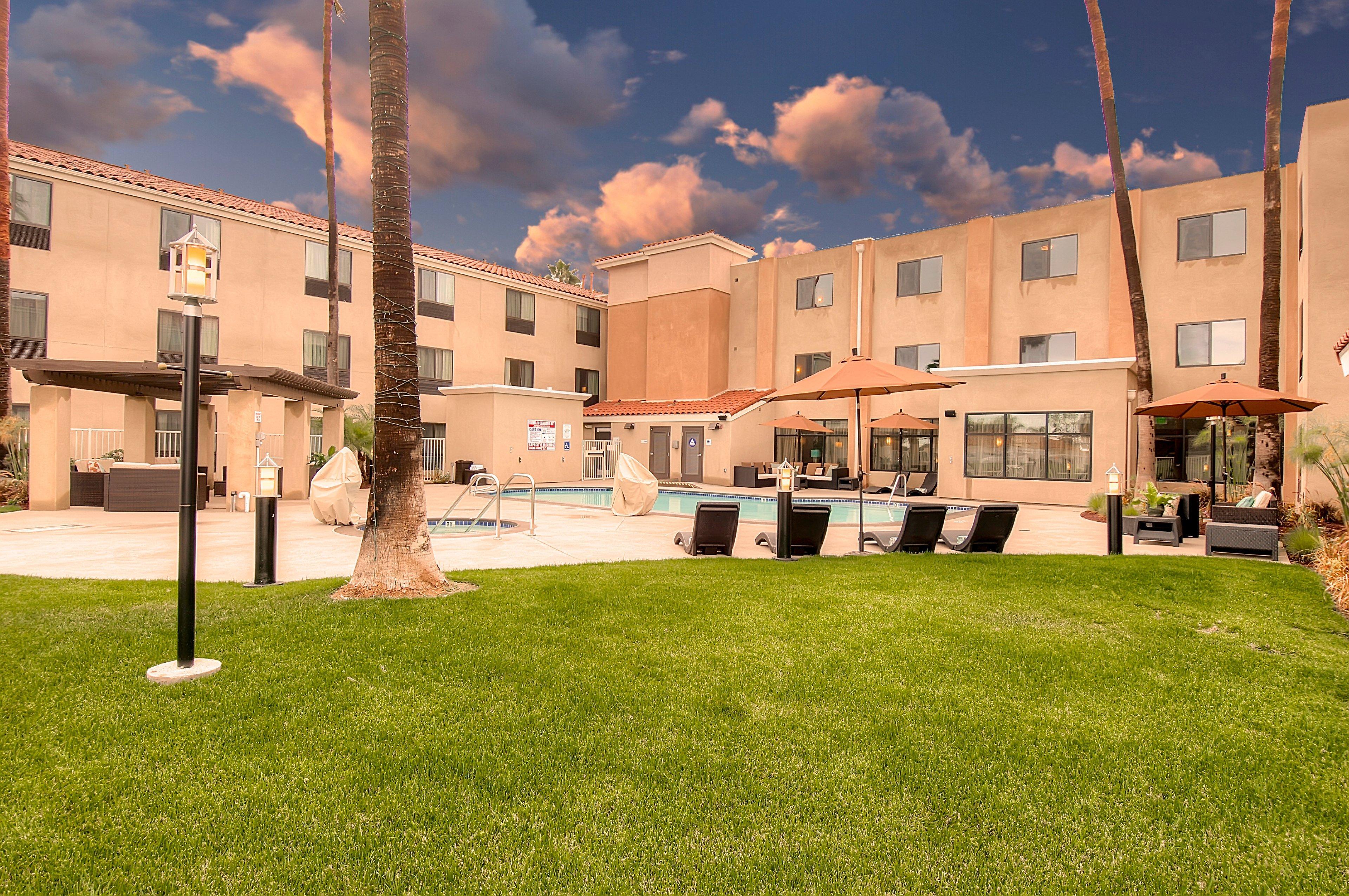 Holiday Inn Express Hotel & Suites Carlsbad Beach By Ihg מראה חיצוני תמונה